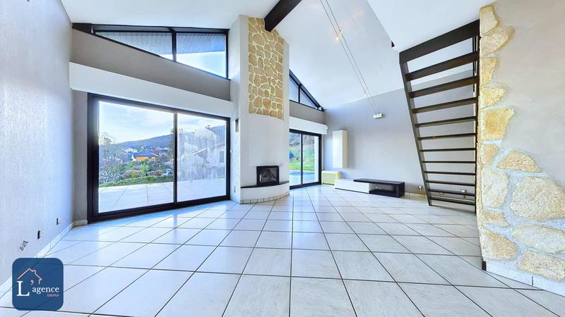 Maison - 174 m² - 6 pièces