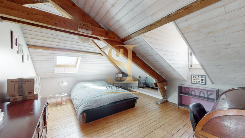 Maison - 143 m² - 8 pièces