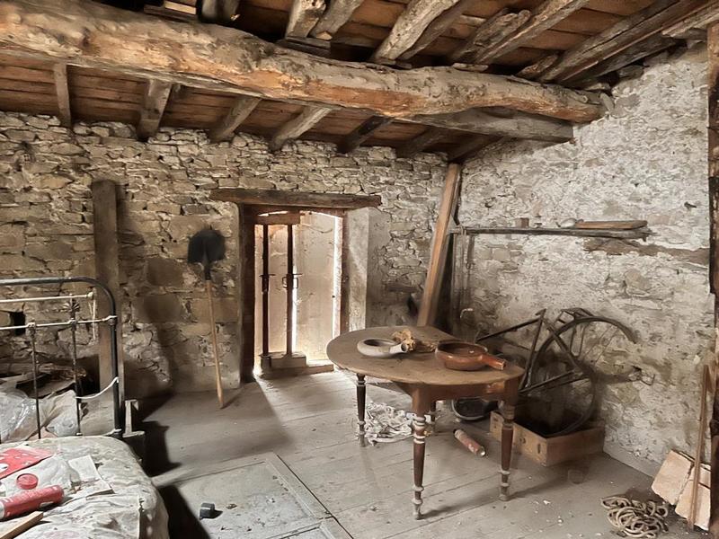 Maison - 300 m² - 8 pièces