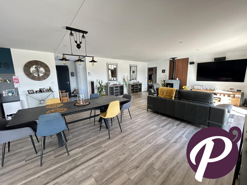Maison - 183 m² - 5 pièces