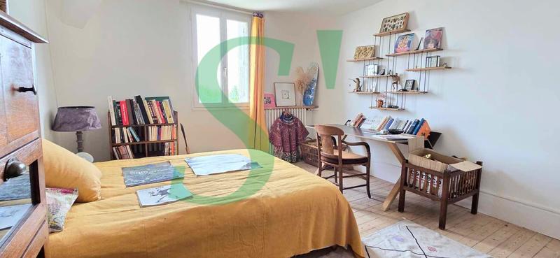 Maison bourgeoise - 200 m² - 8 pièces