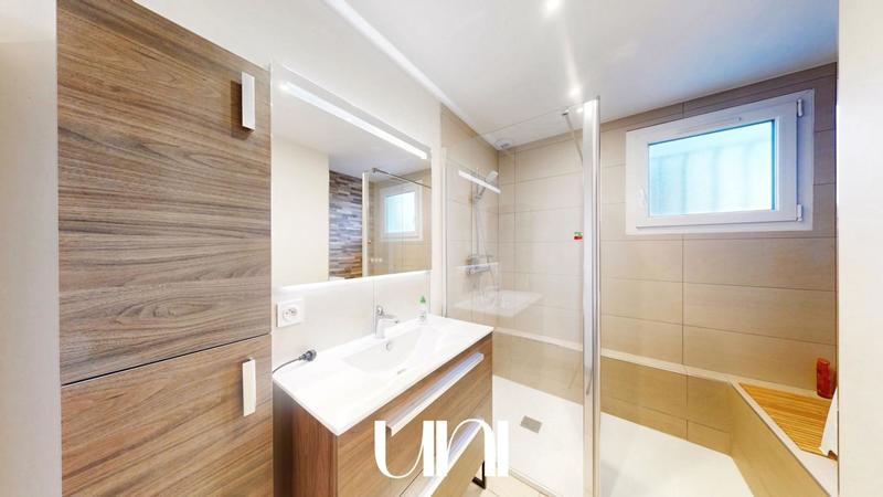 Maison - 166 m² - 6 pièces