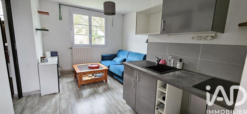 Maison - 250 m² - 10 pièces