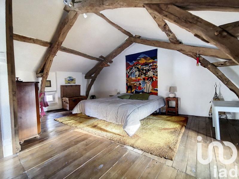 Maison - 231 m² - 9 pièces