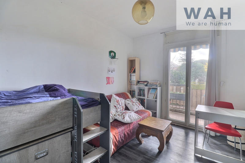 Appartement - 94 m² - 5 pièces