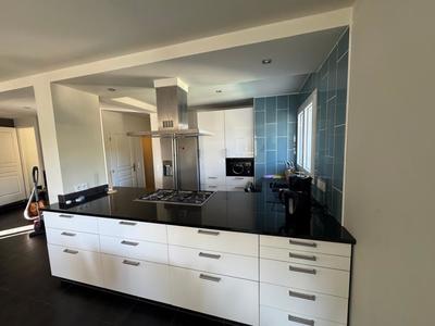 Villa - 159 m² - 8 pièces