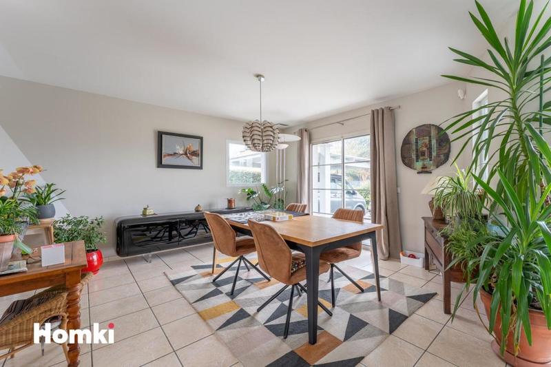 Maison - 140 m² - 5 pièces