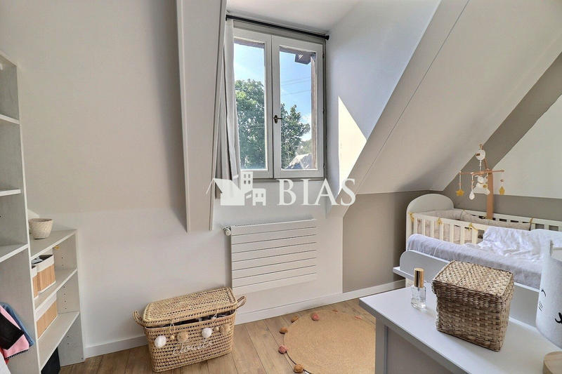 Maison traditionnelle - 150 m² - 6 pièces