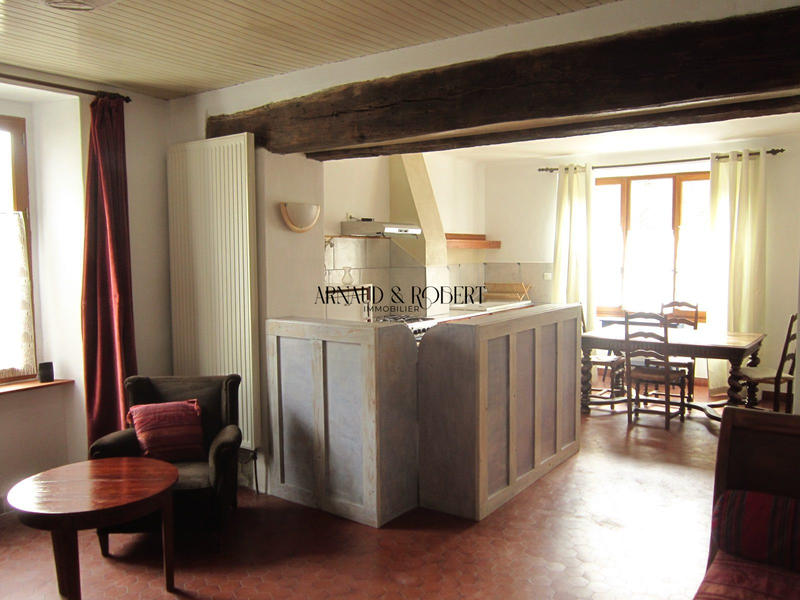 Maison - 250 m² - 11 pièces