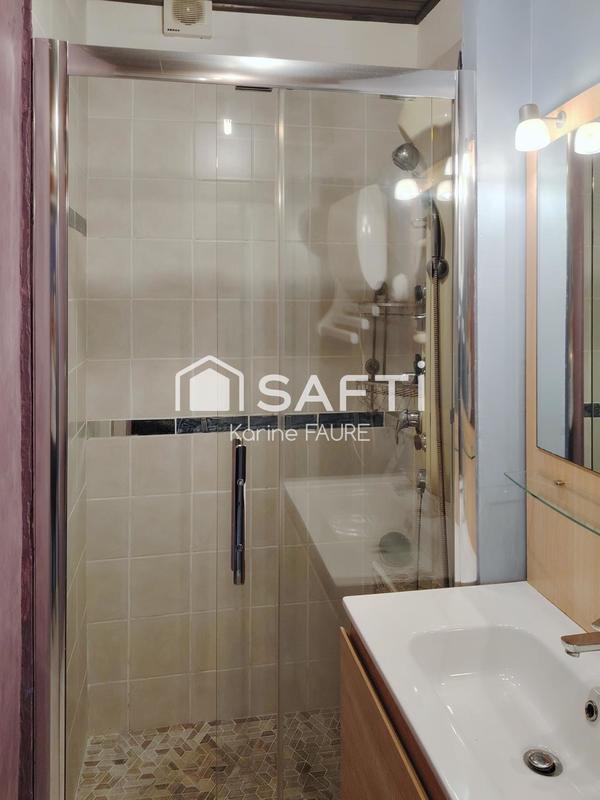 Maison - 183 m² - 7 pièces