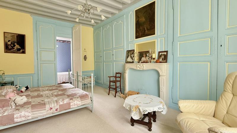 Maison - 245 m² - 11 pièces