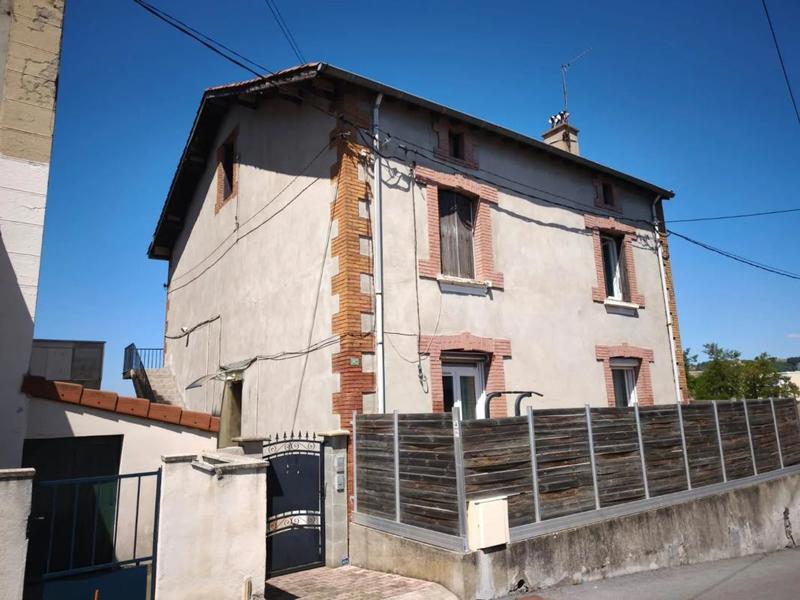 Maison en pierre - 184 m² - 9 pièces