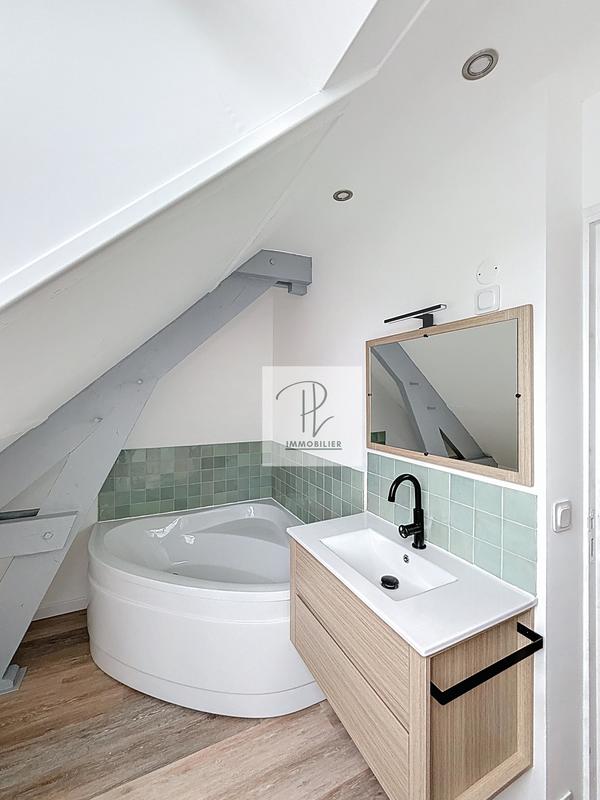 Maison - 150 m² - 8 pièces