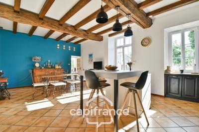 Maison - 268 m² - 10 pièces