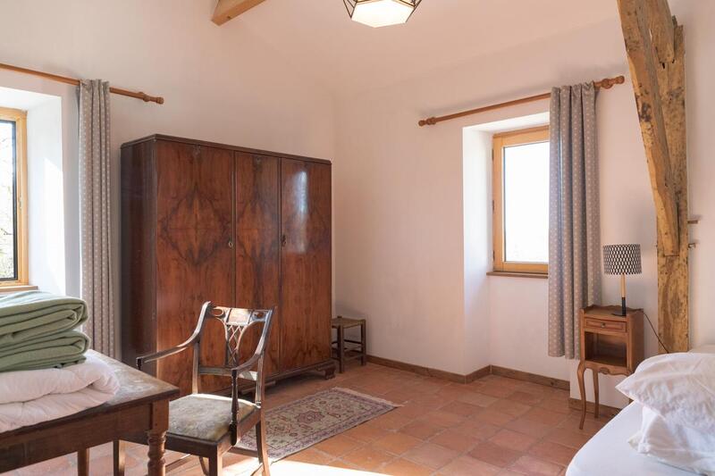 Maison en pierre - 272 m² - 9 pièces