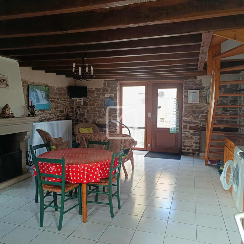 Propriété - 185 m² - 8 pièces