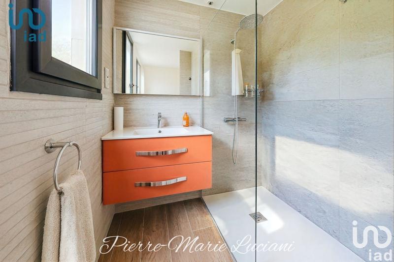 Maison - 185 m² - 6 pièces