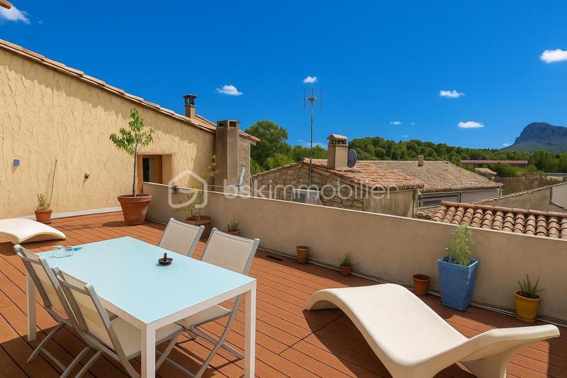 Maison de village - 218 m² - 6 pièces