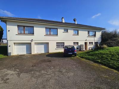 Maison - 166 m² - 8 pièces