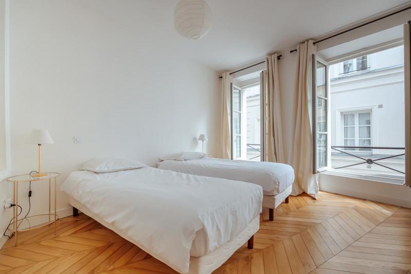 Maison - 311 m² - 11 pièces