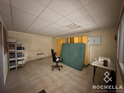 Local d'activités - 393 m²