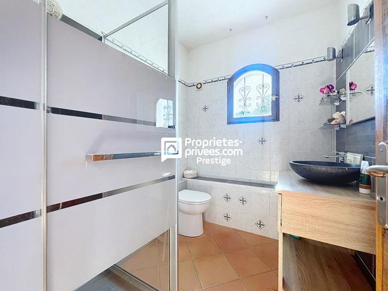 Maison - 185 m² - 5 pièces