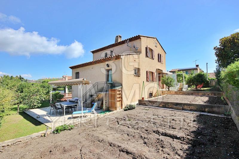 Villa - 145 m² - 6 pièces