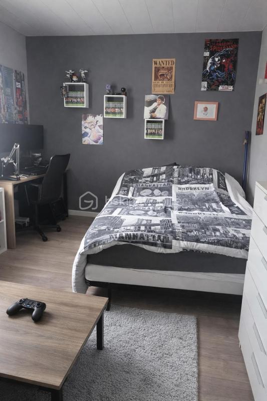 Maison - 99 m² - 5 pièces