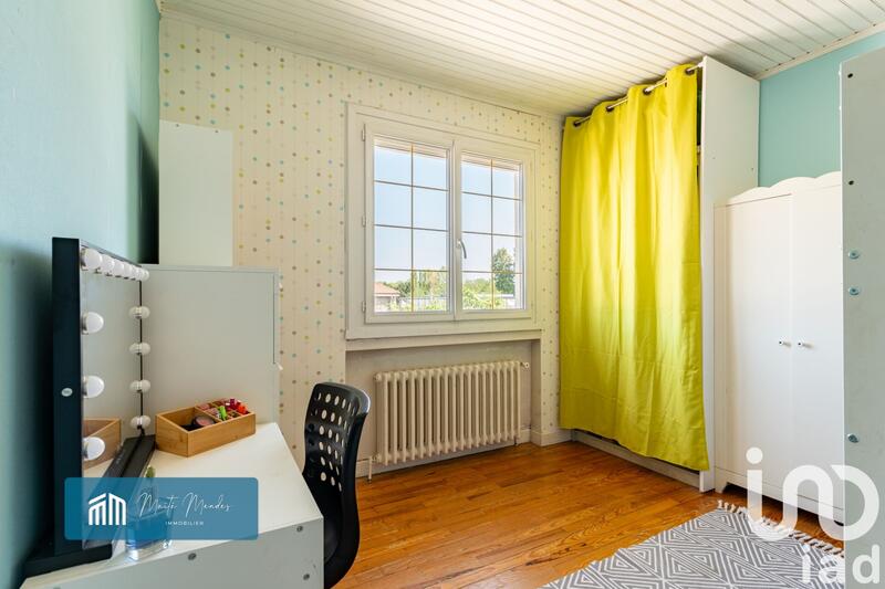 Maison - 205 m² - 7 pièces