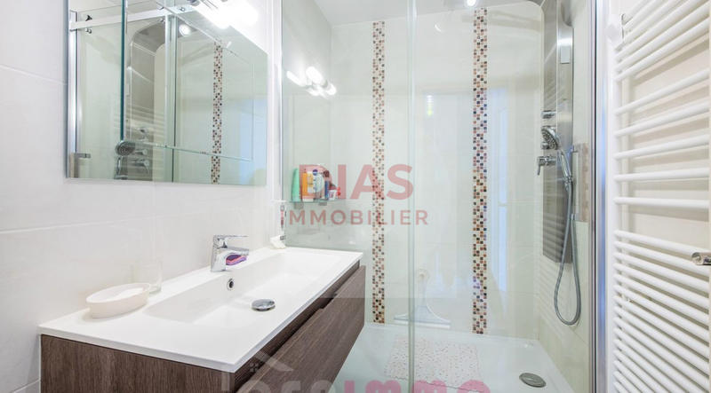 Maison - 145 m² - 1 pièce