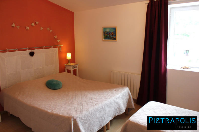 Maison ancienne - 442 m² - 16 pièces