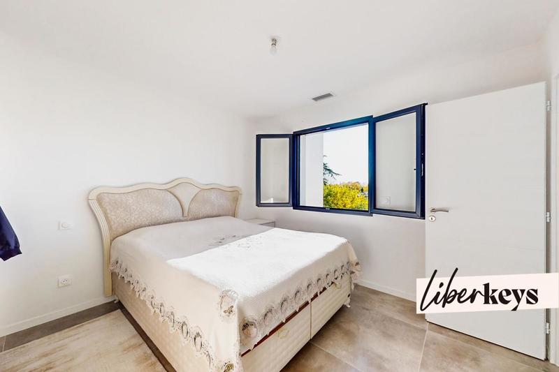 Maison - 110 m² - 4 pièces