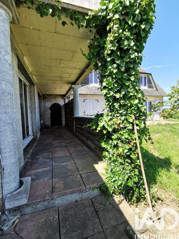 Maison - 192 m² - 11 pièces