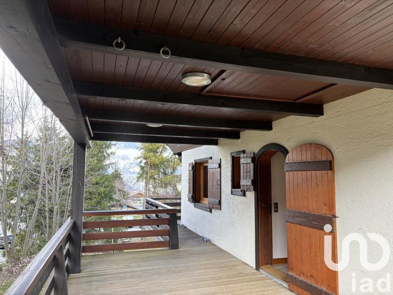 Châlet - 167 m² - 9 pièces