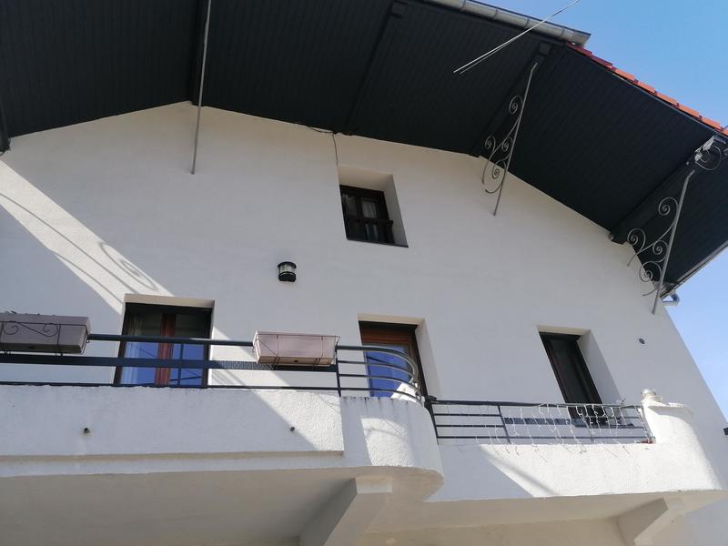 Appartement - 95 m² - 7 pièces