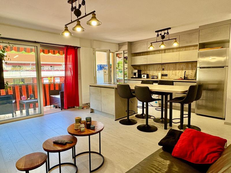 Appartement - 81 m² - 4 pièces