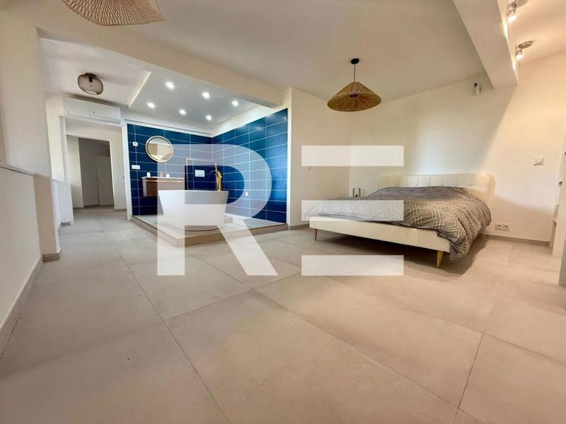 Appartement - 195 m² - 4 pièces