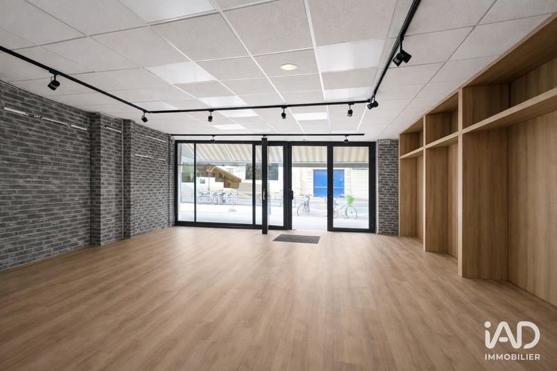 Local commercial - 110 m²