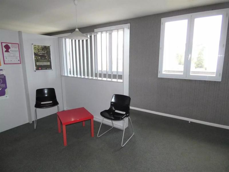 Local commercial - 138 m² - 7 pièces