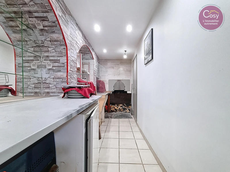 Local commercial - 75 m² - 3 pièces