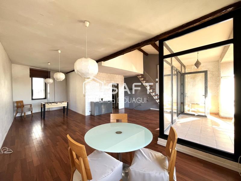 Maison - 234 m² - 6 pièces