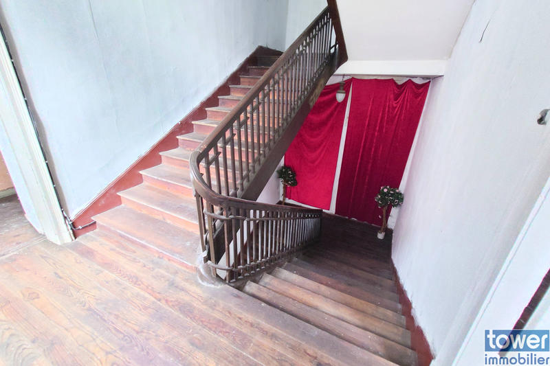 Maison - 380 m² - 14 pièces