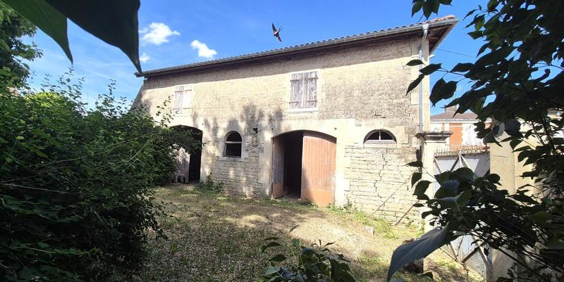 Maison - 396 m² - 16 pièces