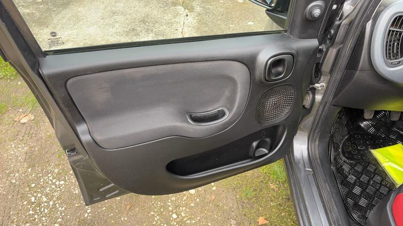 Fiat Panda III 1.2 69 . - Première main