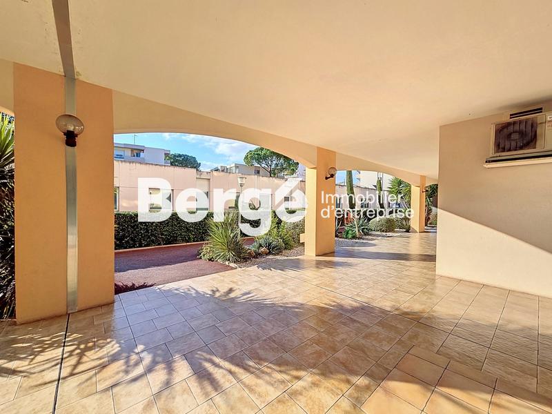 Local commercial - 229 m²