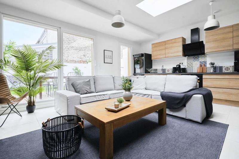 Maison - 137 m² - 8 pièces