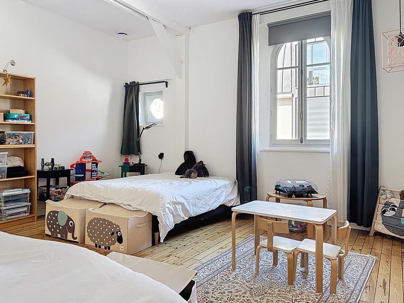 Maison de ville - 245 m² - 8 pièces