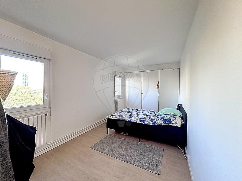 Appartement - 84 m² - 4 pièces