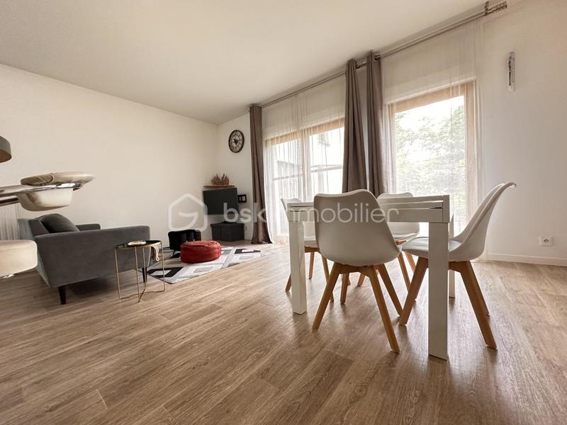 Appartement - 64 m² - 3 pièces