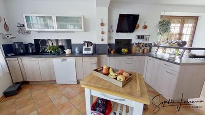 Longère - 230 m² - 8 pièces